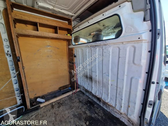 Véhicule utilitaire