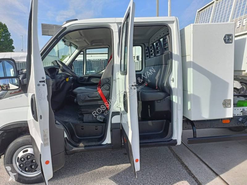 Veicolo commerciale Iveco 35C16 D
