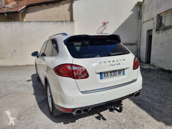 Коммерческий автомобиль Porsche CAYENNE