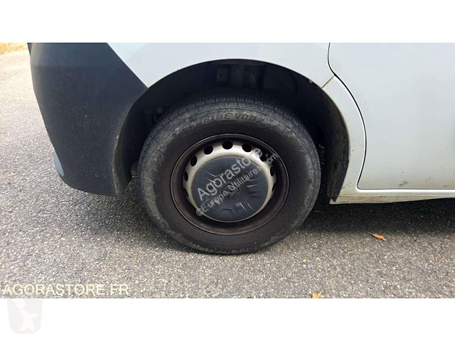 Коммерческий автомобиль