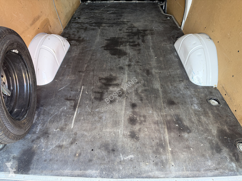 Iveco 35S14 2.3 140PK L2H2 Cruise Control 3.5t...