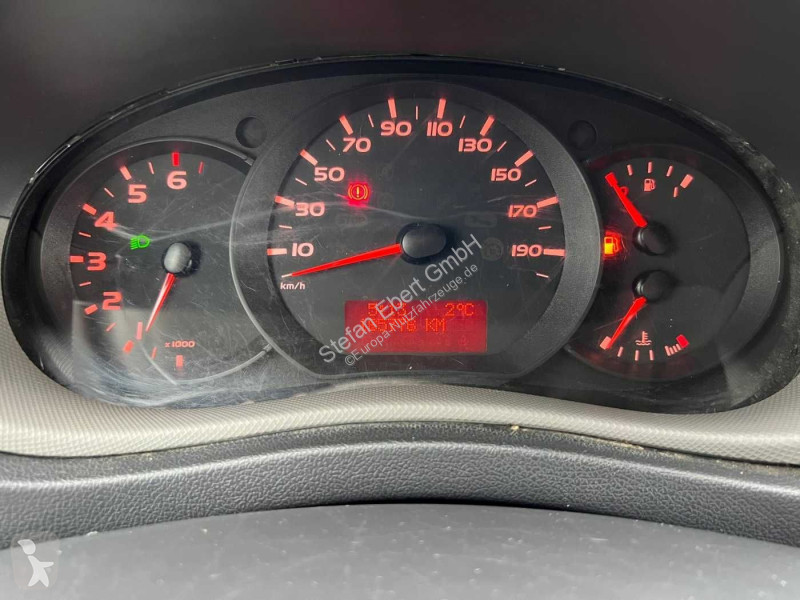 Коммерческий автомобиль Renault 2.3 dCi /...