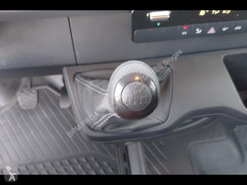Коммерческий автомобиль Mercedes Fg 315 CDI 37...