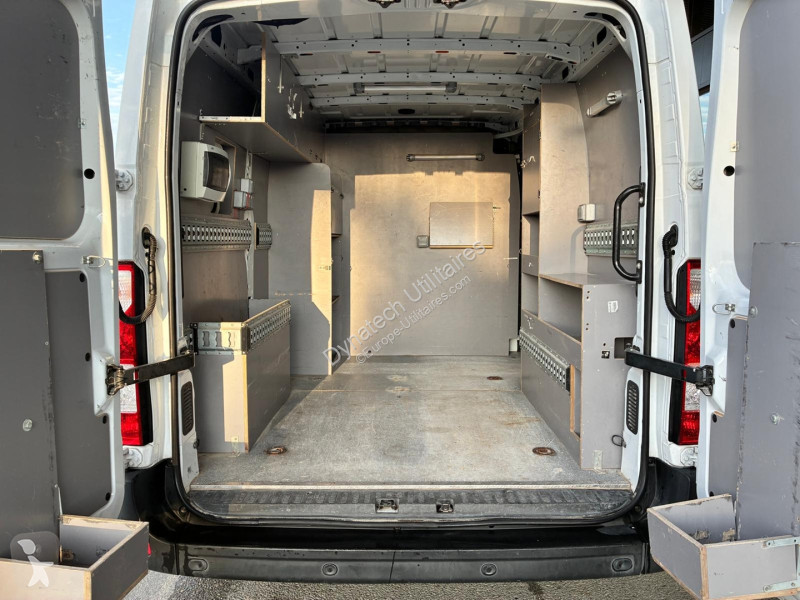 Коммерческий автомобиль Renault MASTER III FG...