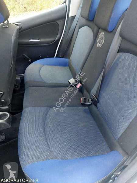 Samochód dostawczy Peugeot 206