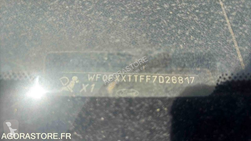 Samochód dostawczy Ford TRANSIT
