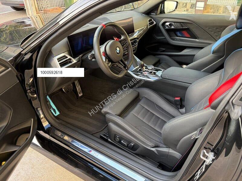 Véhicule utilitaire BMW M2