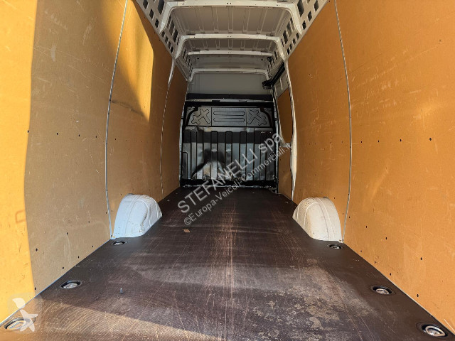 Nyttofordon Iveco DAILY 35S14 V