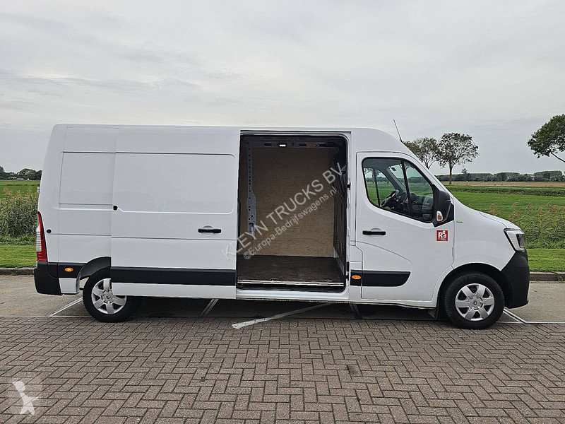 عربة نفعية Renault 2.3 DCI 150 RED L3H2
