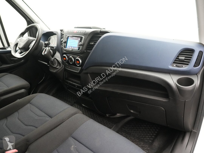 Autoutilitară Iveco 35S18