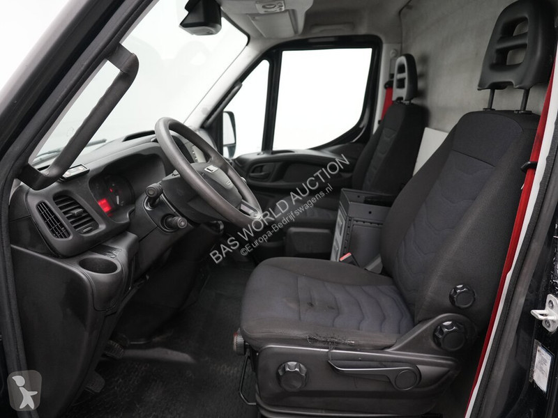 عربة نفعية Iveco 50C18