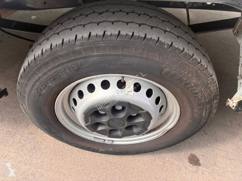 عربة نفعية Iveco  35S16V