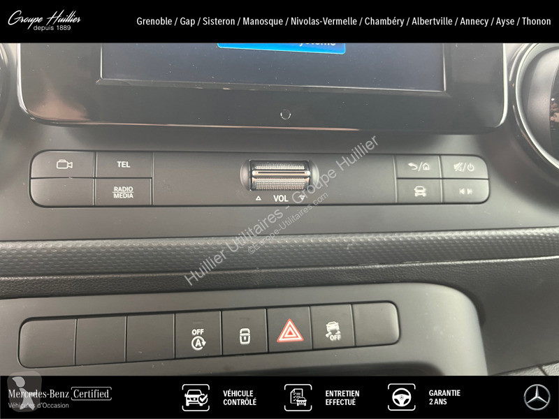 Véhicule utilitaire Mercedes 110 CDI Fourgon...