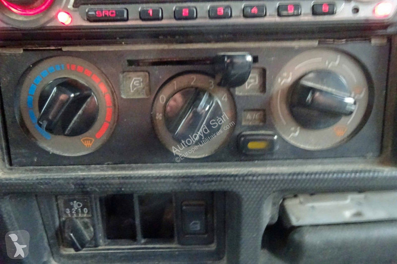 Véhicule utilitaire Renault MAXITY DCI 110