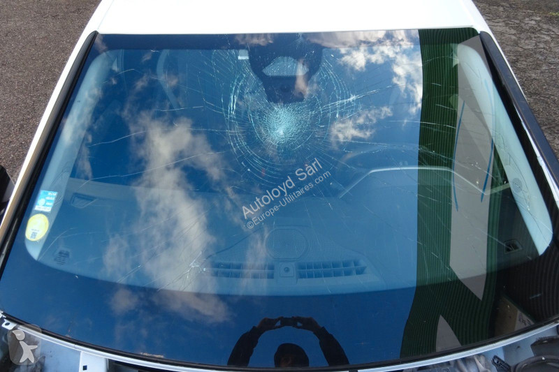 Veicolo commerciale Peugeot 1,5 HDI 130 BVA