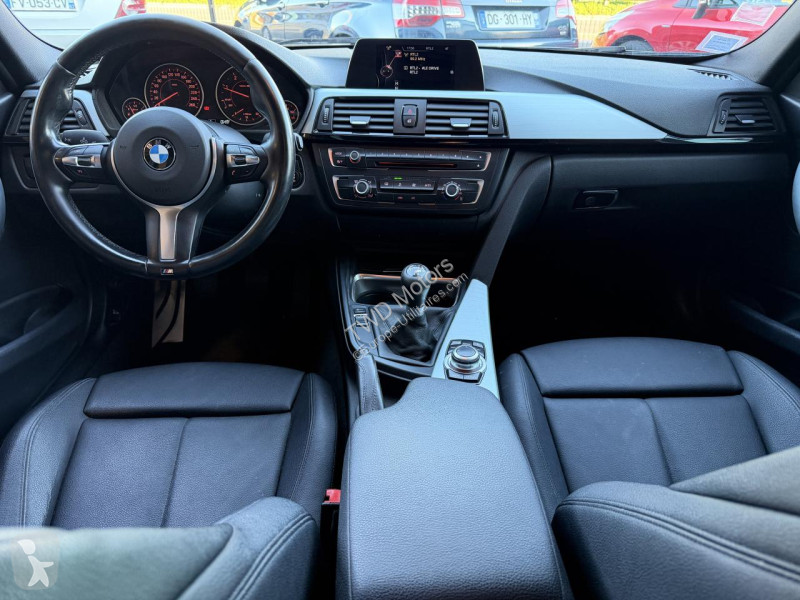 Véhicule utilitaire BMW SERIE 3 318d Touring M...
