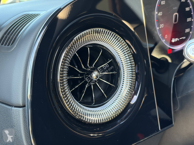 Véhicule utilitaire Mercedes CLA Shooting Brake...