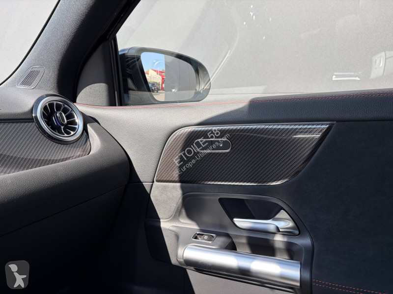 Véhicule utilitaire Mercedes GLA 180 7G-DCT