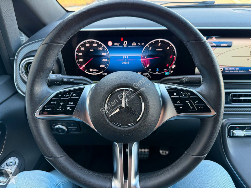 Véhicule utilitaire Mercedes V 300 d 4MATIC...