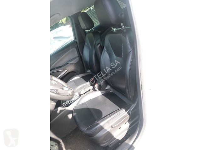 Véhicule utilitaire Opel
