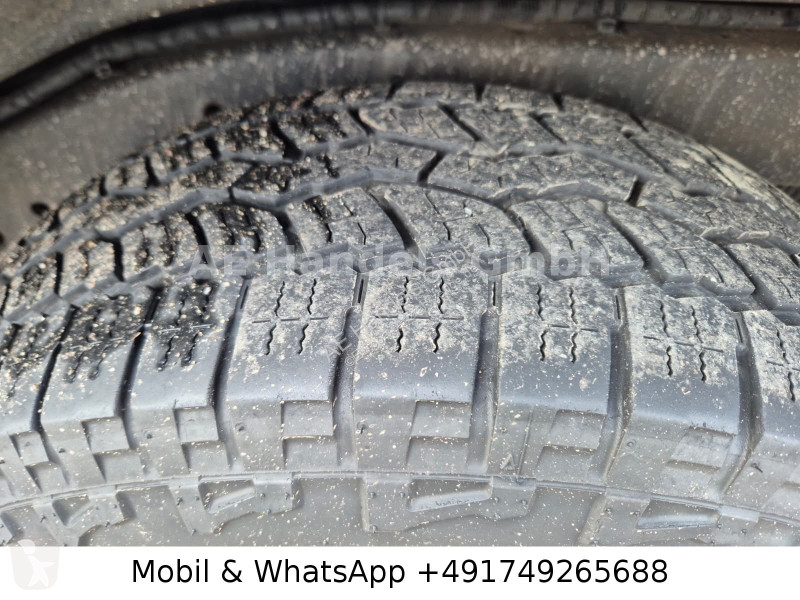 Véhicule utilitaire Nissan 2.5 dCi 4x4...