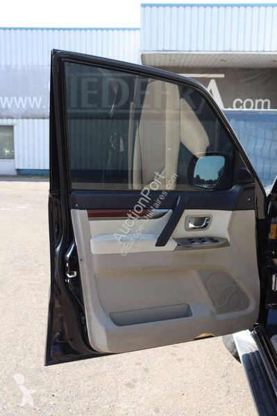Véhicule utilitaire Mitsubishi