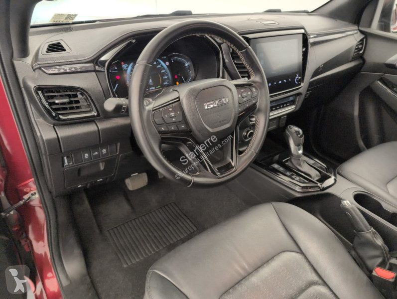 Isuzu  Transporter