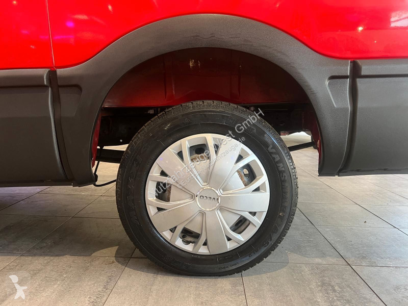 Véhicule utilitaire Iveco...