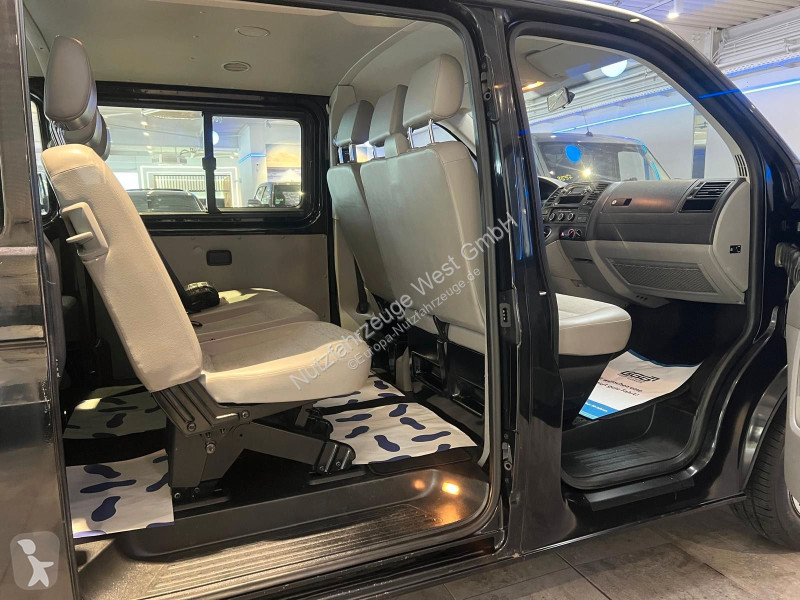 Véhicule utilitaire Volkswagen T5...