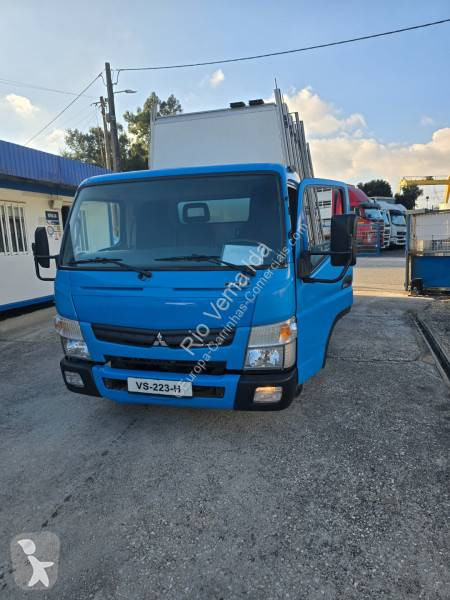 Véhicule utilitaire Mitsubishi Fuso 3C13