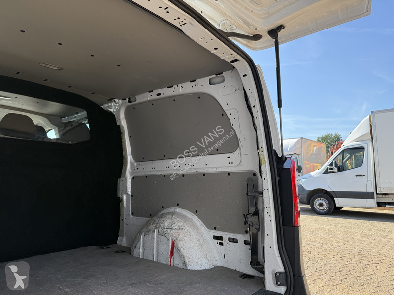 Véhicule utilitaire Mercedes 114 1.9 CDI DC