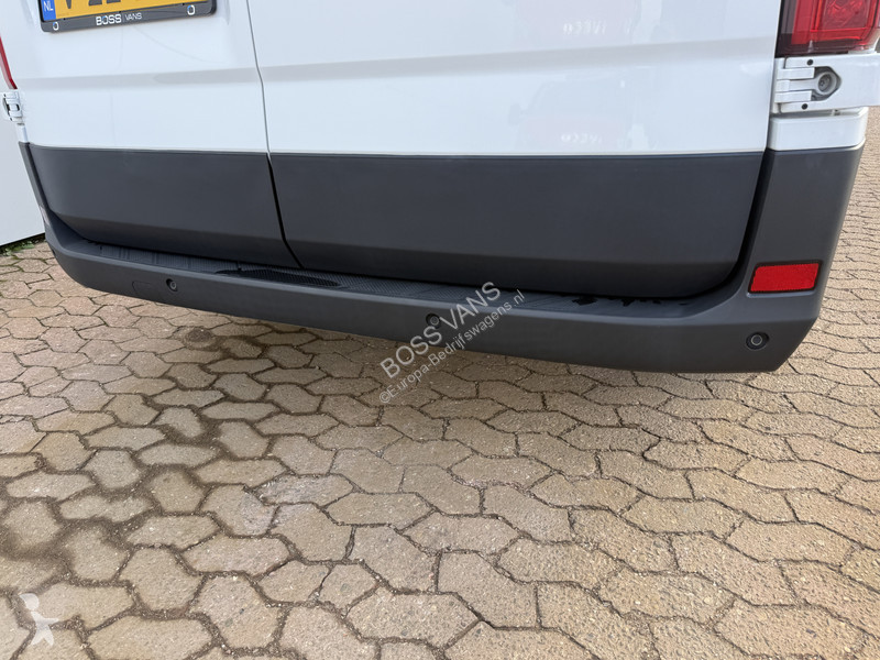 Véhicule utilitaire Maxus e 9 89kWh 204PK e 9