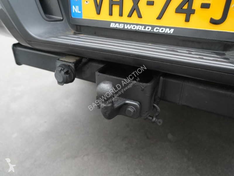 Véhicule utilitaire Ford 210pk