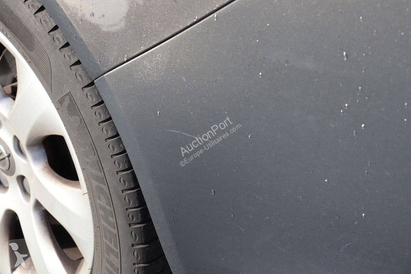 Véhicule utilitaire Opel
