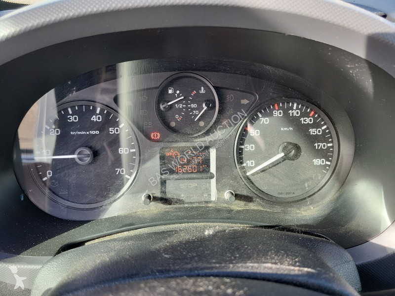 Véhicule utilitaire Peugeot 99pk
