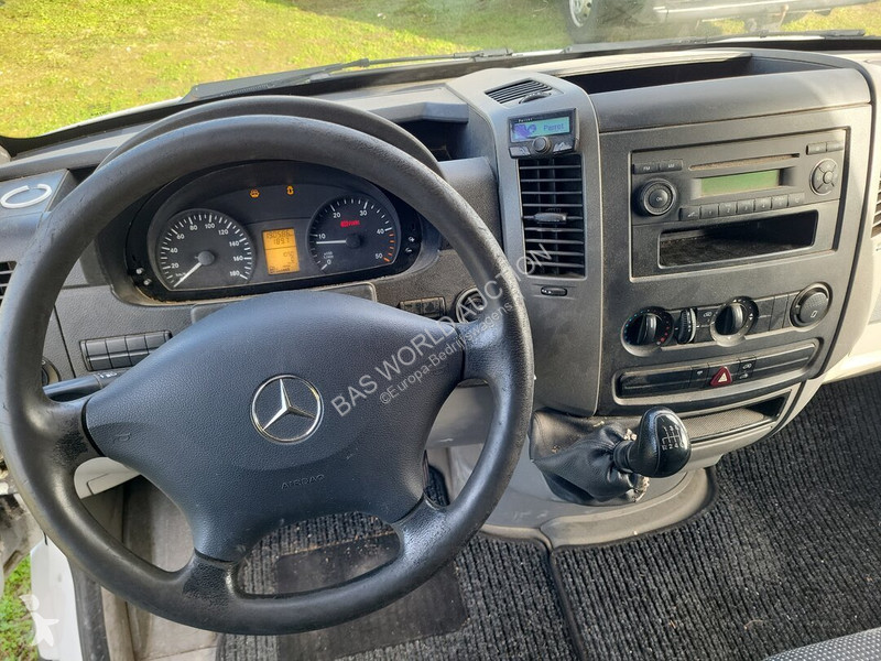 Véhicule utilitaire Mercedes 213 CDI