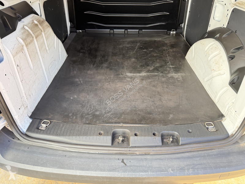 Véhicule utilitaire Volkswagen Cargo 1.5 TSI 114PK