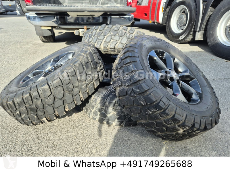 Nissan 2,5 dCi Double Cab 4X4 * Leder/AHK/Navi van