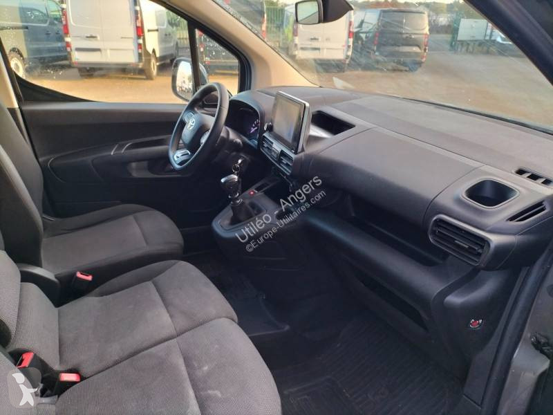 Užitkové vozidlo Toyota MEDIUM 1.5L 100CH D-4D