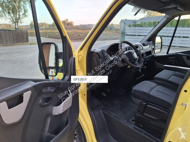 Renault 2.3 van