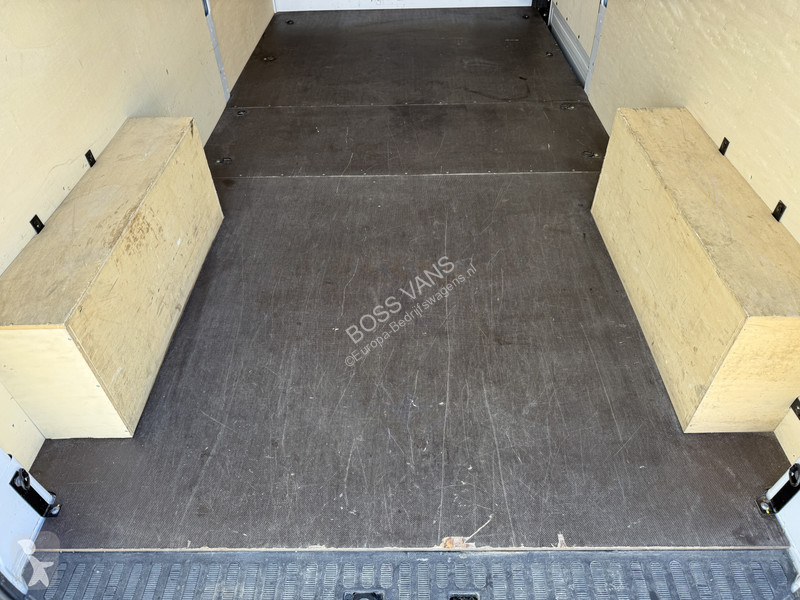 Furgoneta Renault 2.3DCi 135PK L3H3 LED Cruise...