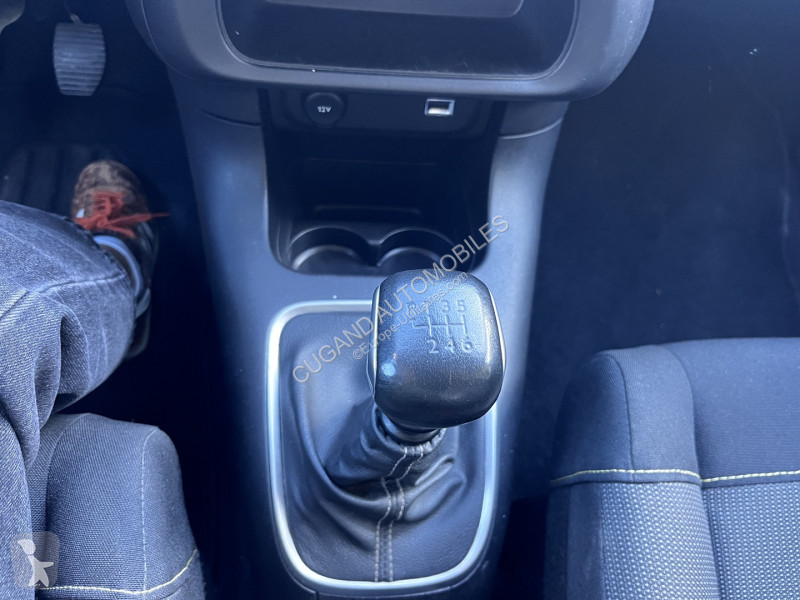 Citroën C3 1.2 PURETECH 110CH S&S SHINE 124G van