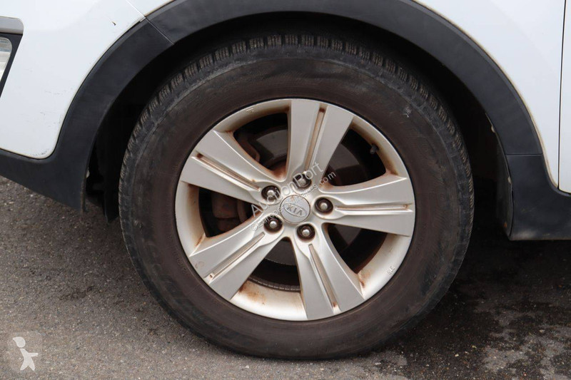 KIA  van