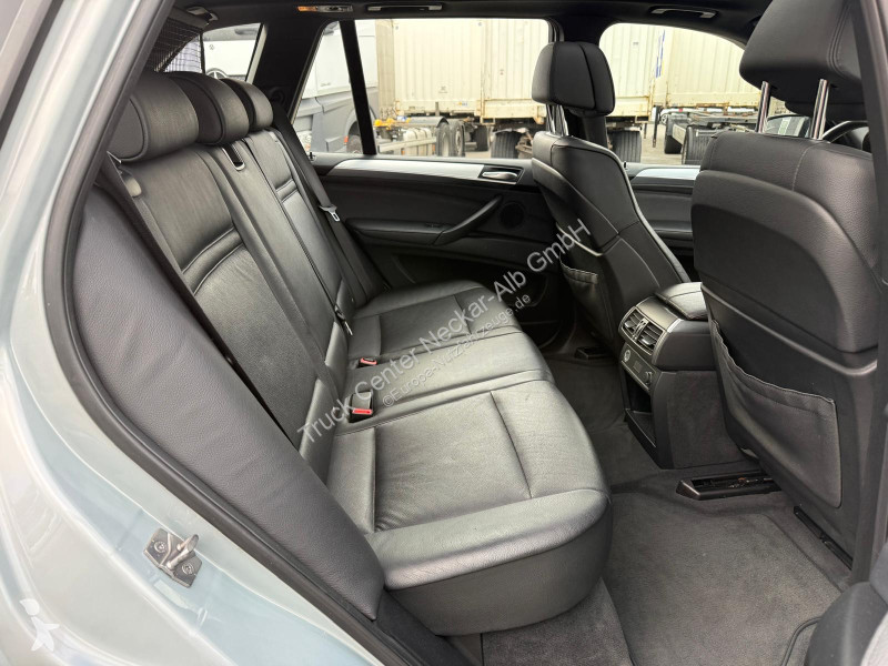BMW X5 xDrive 30d Pano AHK Navi Leder 19+20...
