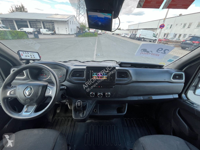عربة نفعية Renault L2H2...