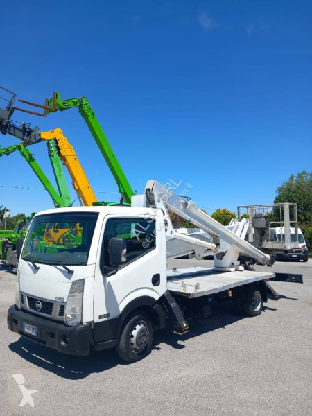 Bedrijfswagen Isuzu hx195