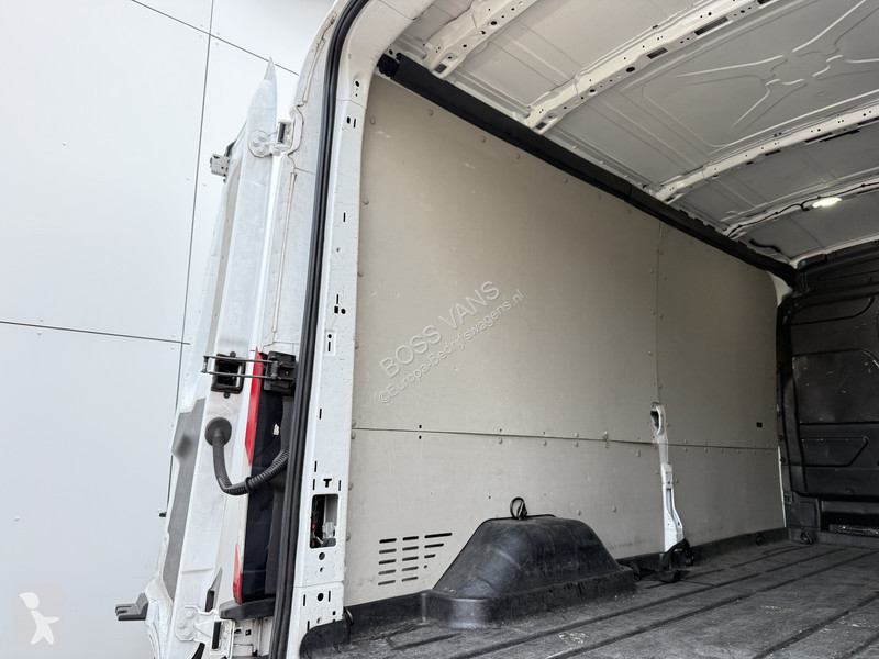 Furgoneta Ford 68kWh 184PK L3H2 317km WLTP 93%...