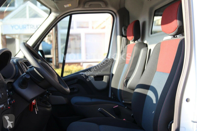 Véhicule utilitaire Renault 125 dci Versalift...