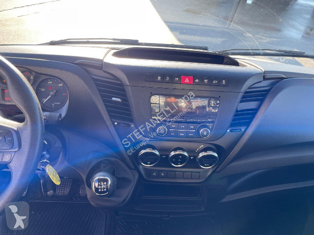 Véhicule utilitaire Iveco DAILY 35C16 CASSONE...