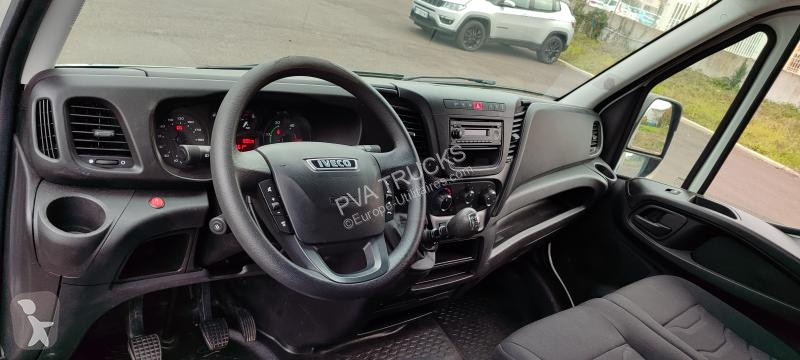 Véhicule utilitaire Iveco FGN 35 C 13 V20 H3...